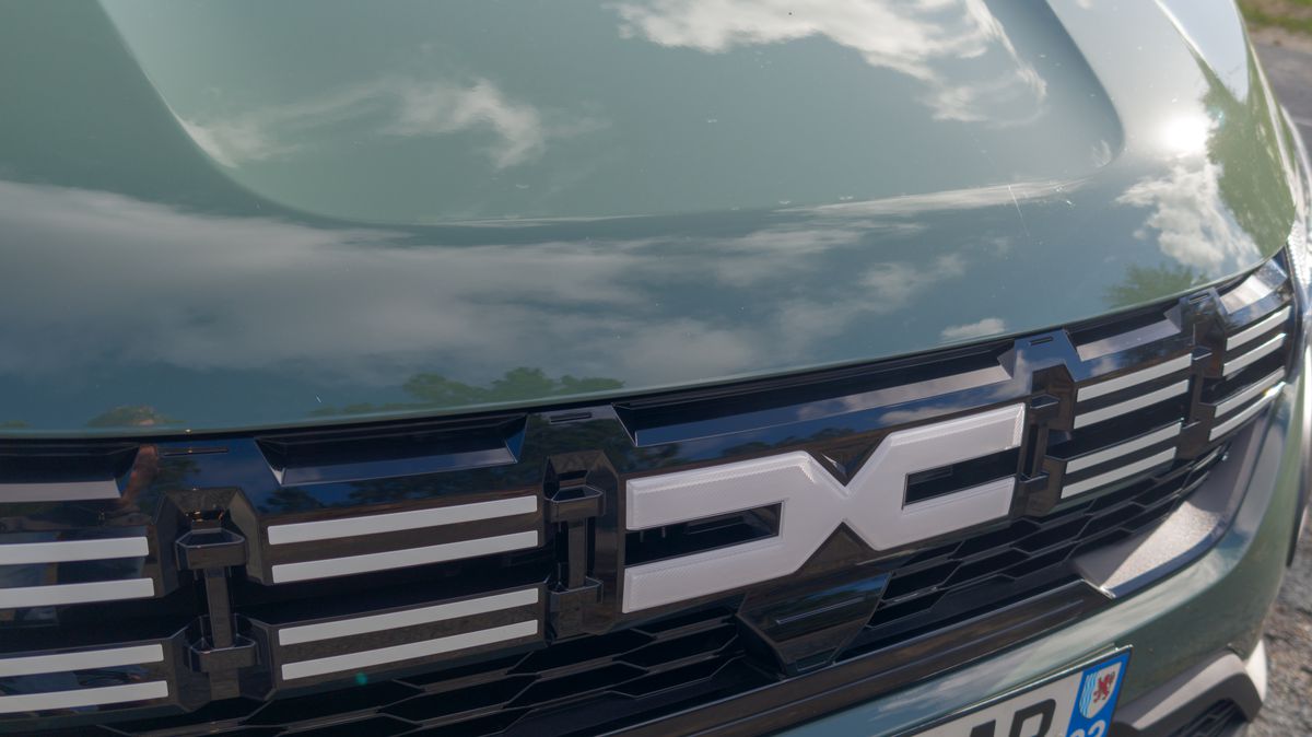 Un model nou de Dacia poate fi cumpărat pentru mai puțin de 4.000 de euro: cum arată și cum este posibil