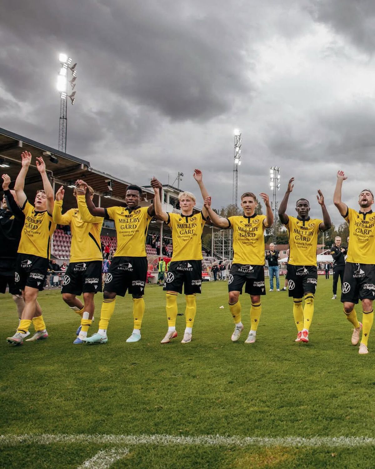 Surpriză fără precedent în Europa » Echipa dintr-un sat de 1.500 de locuitori a câștigat campionatul