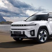 KGM Torres Full Hybrid, SUV-ul coreean care amenință supremația Dacia