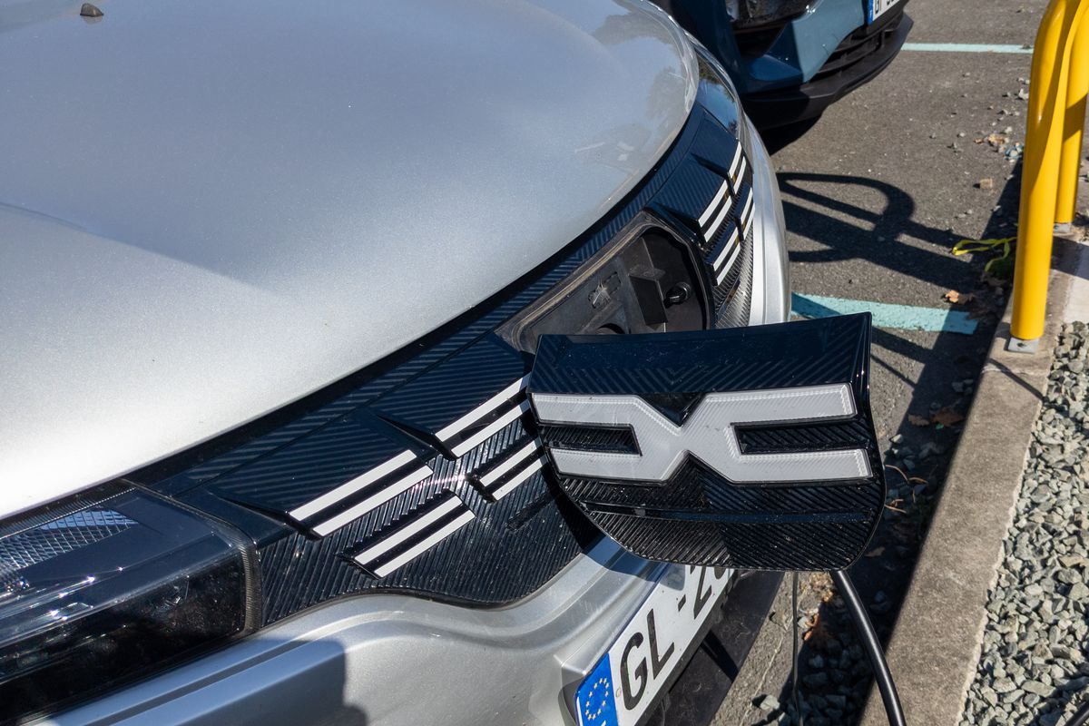 Un model nou de Dacia poate fi cumpărat pentru mai puțin de 4.000 de euro: cum arată și cum este posibil