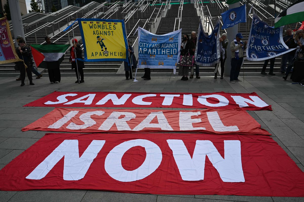 Bannere și proteste împotriva Israelului la meciurile din Europa League și Conference League