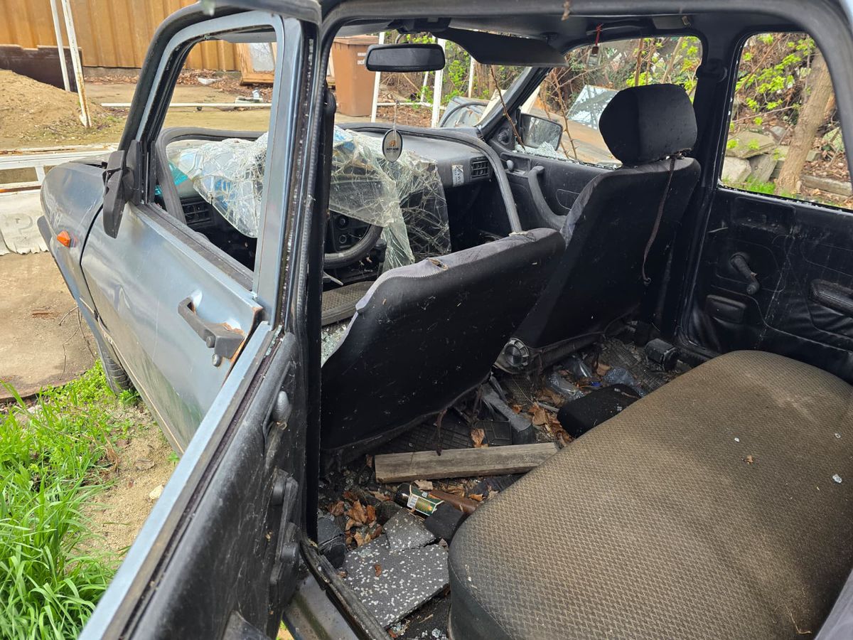 Cum arătau terenul și tribunele CCSS Tei, înainte de modernizare