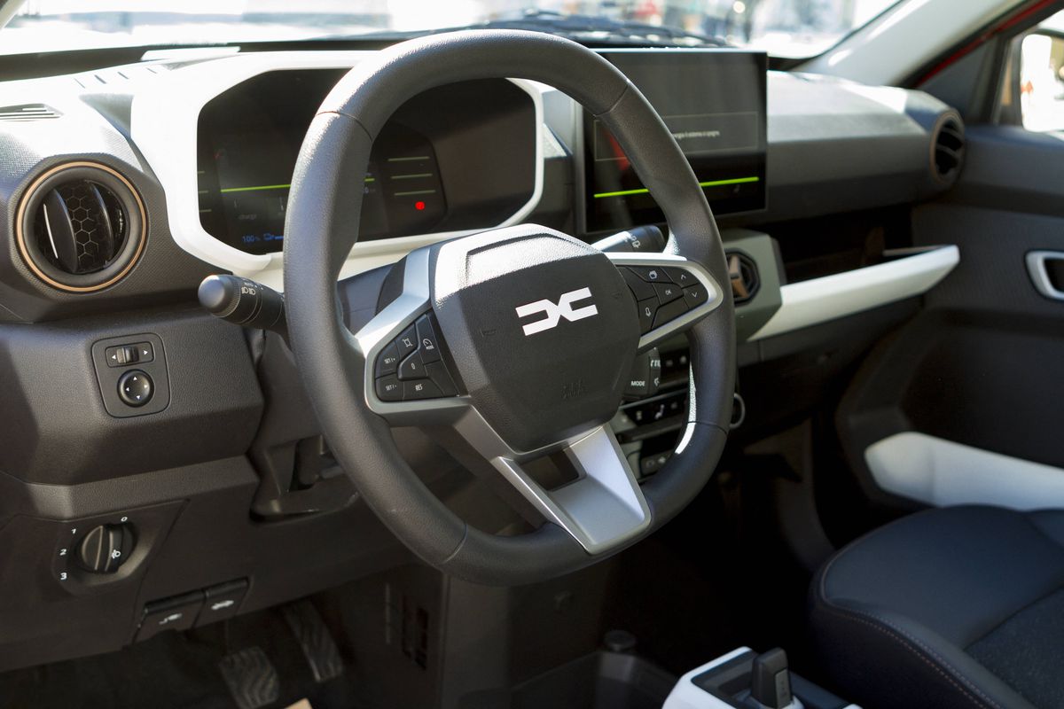 Un model nou de Dacia poate fi cumpărat pentru mai puțin de 4.000 de euro: cum arată și cum este posibil