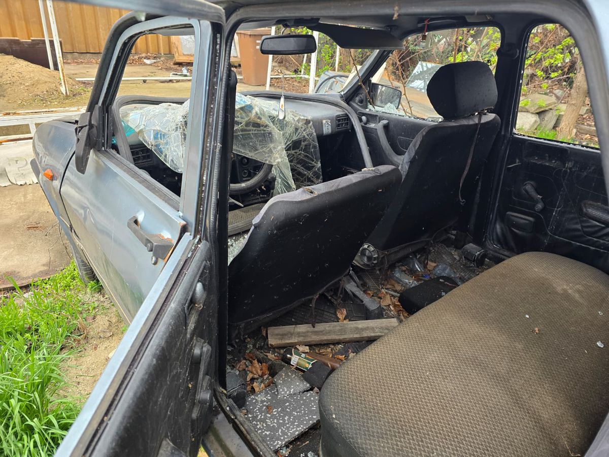 Cum arătau terenul și tribunele CCSS Tei, înainte de modernizare