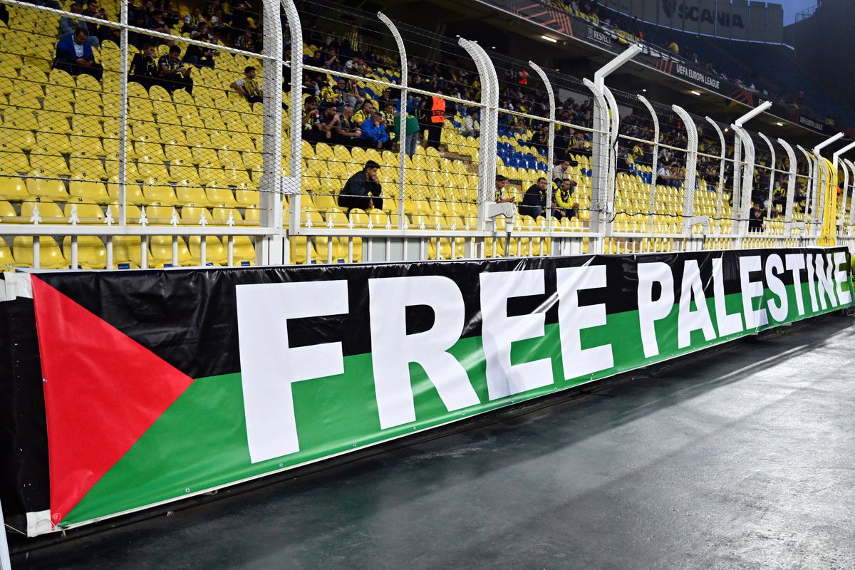 Bannere Palestina în Europa League și Conference League