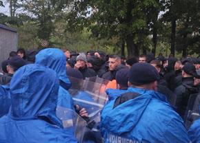 Bătaie între Jandarmerie și ultrașii radicali elvețieni înainte de FCSB - Young Boys » Forțele de ordine au folosit gaze lacrimogene