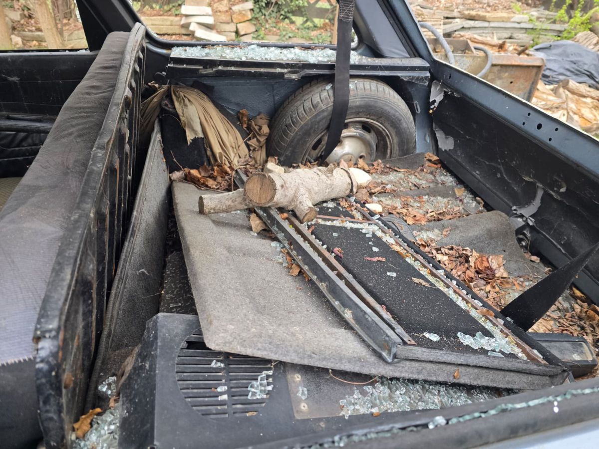 Cum arătau terenul și tribunele CCSS Tei, înainte de modernizare