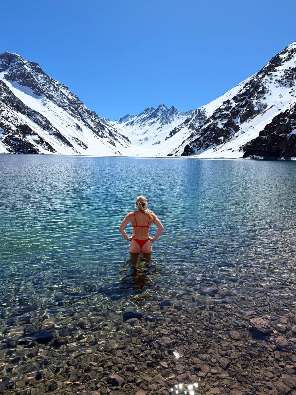 Una dintre cele mai atrăgătoare sportive din lume uimește și la 40 de ani! Noile fotografii postate sunt grăitoare