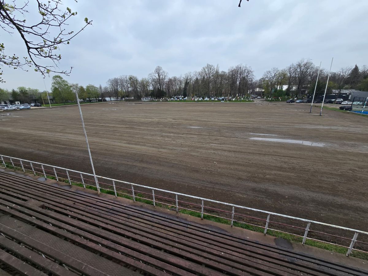 Scandal! Adrian Mutu și „Pescobar” sunt acuzați că administrează abuziv un teren din zona de lux a Capitalei: „S-au făcut stăpâni, nu cred că vom mai juca acolo”