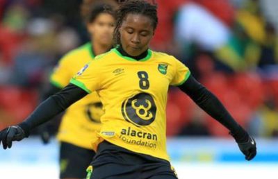 Tragedie în Jamaica! O fotbalistă omorâtă de altă femeie într-o luptă pentru un telefon!