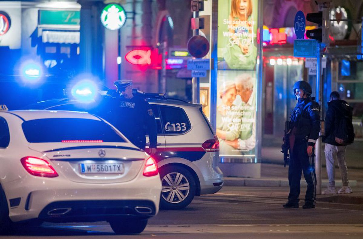 Atac terorist Viena