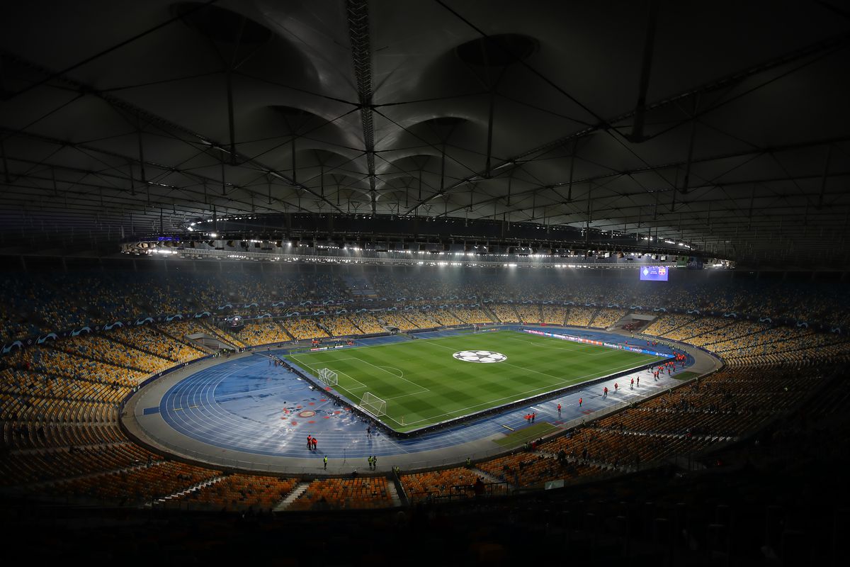 10 lucruri care nu s-au văzut la TV în Dinamo Kiev – Barcelona » Moment inedit între puștii catalani + ce semn i-a făcut Hațegan lui Lucescu