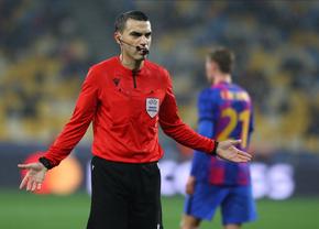 Ovidiu Hațegan, implicat în două faze ciudate în Dinamo Kiev - Barcelona! Ce i-a reproșat Busquets
