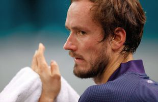 Daniil Medvedev, criză de nervi după eliminarea neașteptată de la Paris » Gest șocant, chiar în fața arbitrului