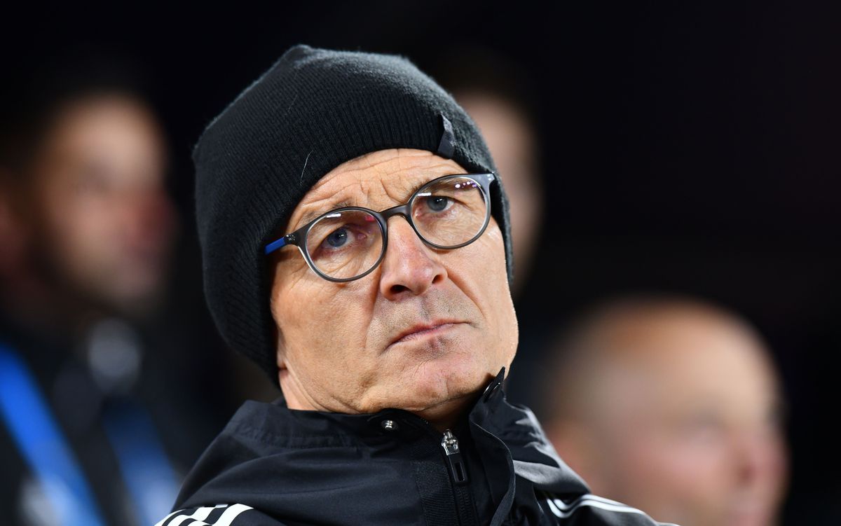 Atmosferă de UNTOLD la derby-ul Clujului: artificii, torțe, scenografie și un vibe de clasă