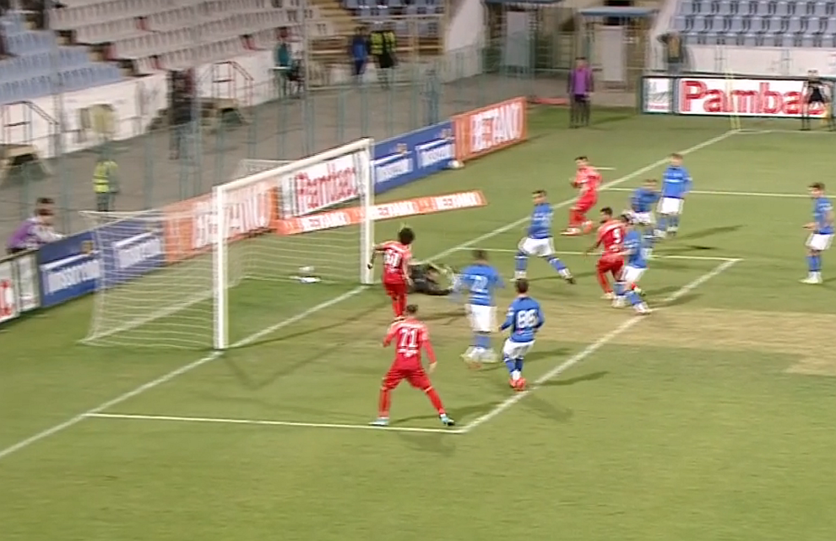 Cum să ratezi de acolo? Fază de CNN în Cupa României: n-a nimerit poarta din doi metri