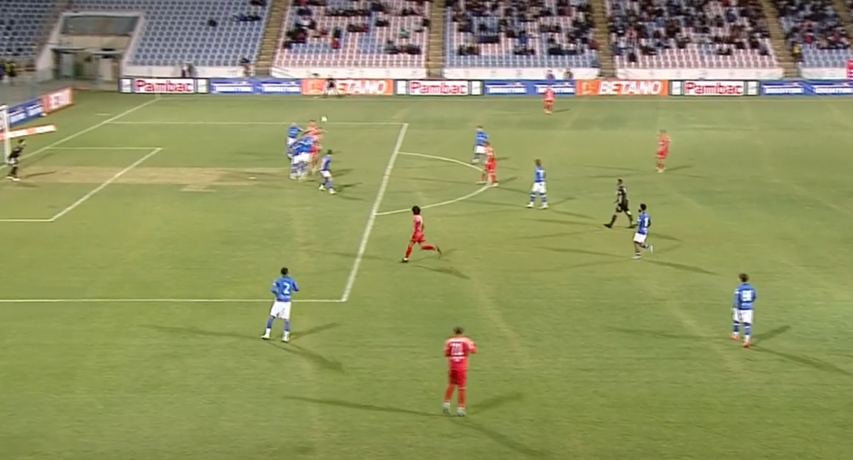 Diogo Izata, ratare rară în Gloria Buzău - Farul