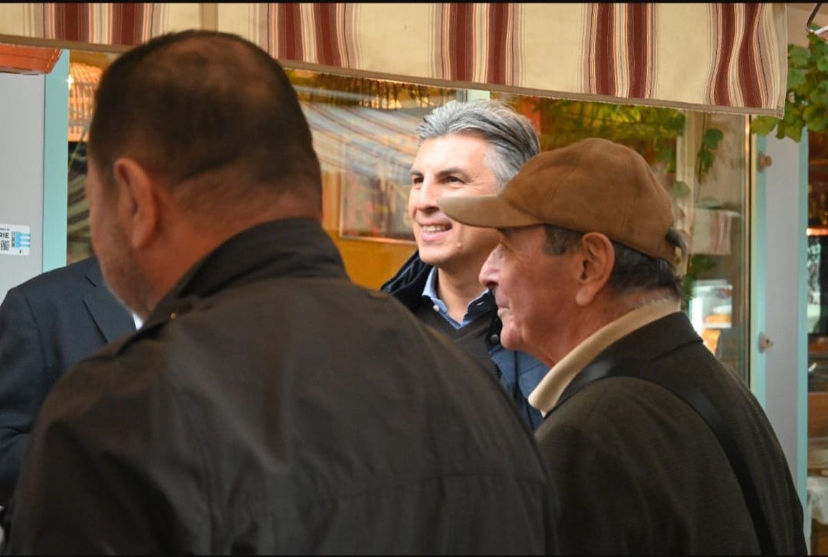 Imagini spectaculoase la 40 ani de când Dinamo o elimina pe Hamburg: legendele clubului și Borcea au făcut furori la evenimentul organizat de Țălnar