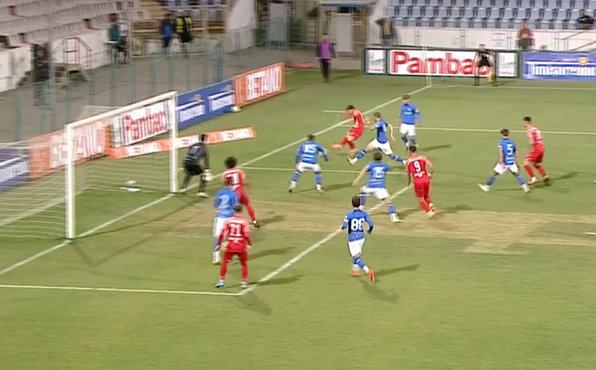 Diogo Izata, ratare rară în Gloria Buzău - Farul