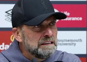 Reacția virală a lui Jurgen Klopp când a aflat că Manchester United a fost eliminată din Cupa Ligii