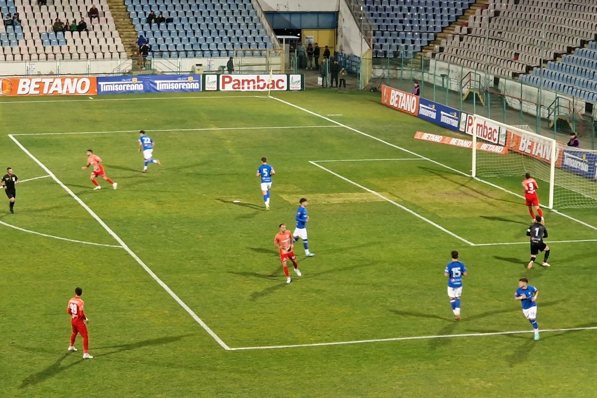 Gloria Buzău - Farul Constanța, cele mai tari imagini ale partidei din „Crâng„