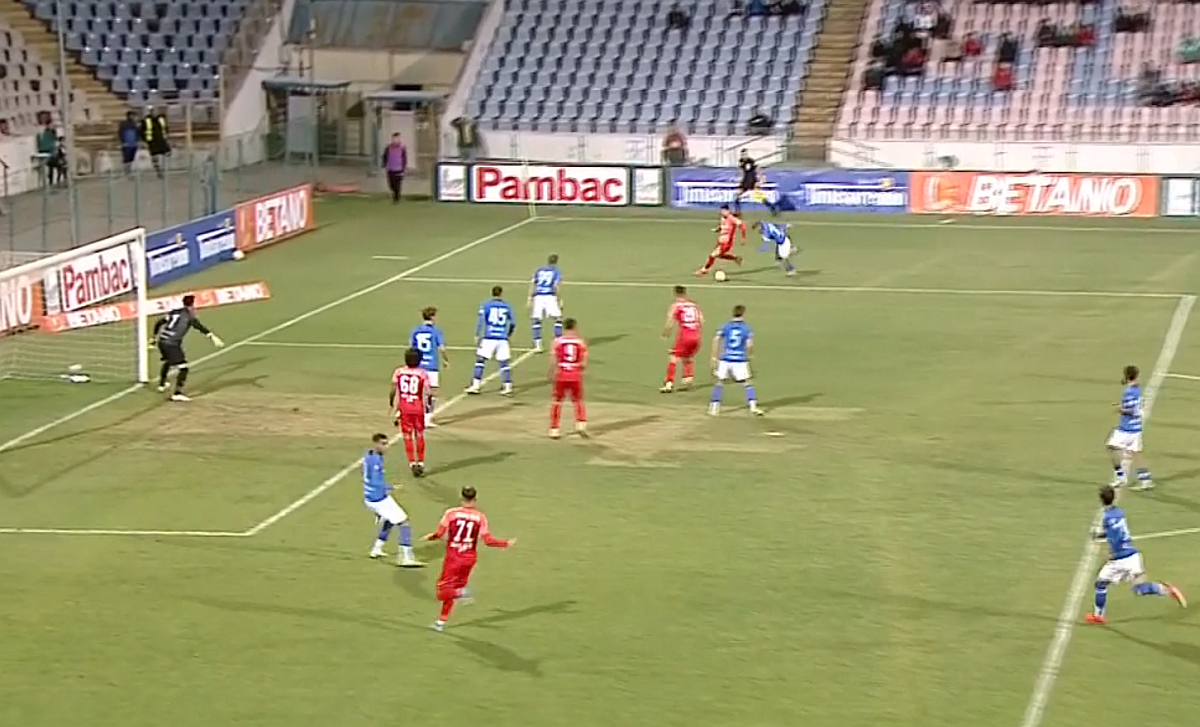 Diogo Izata, ratare rară în Gloria Buzău - Farul