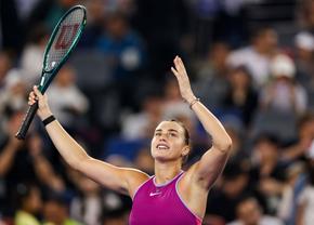Sabalenka, victorie în deschiderea WTA Finals » Moment ciudat la final: adversara nu și-a dat seama că s-a terminat meciul!