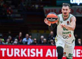 Moment dramatic la un joc din Euroligă: un fan a fost resuscitat timp de peste 20 de minute » „De ce nu s-a oprit meciul?”