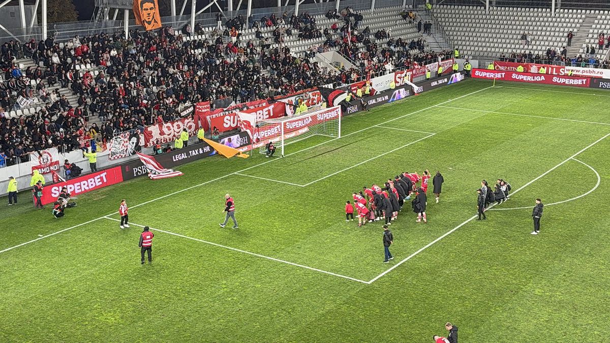 Florentin Petre la finalul meciului Dinamo - UTA / FOTO: GSP.ro