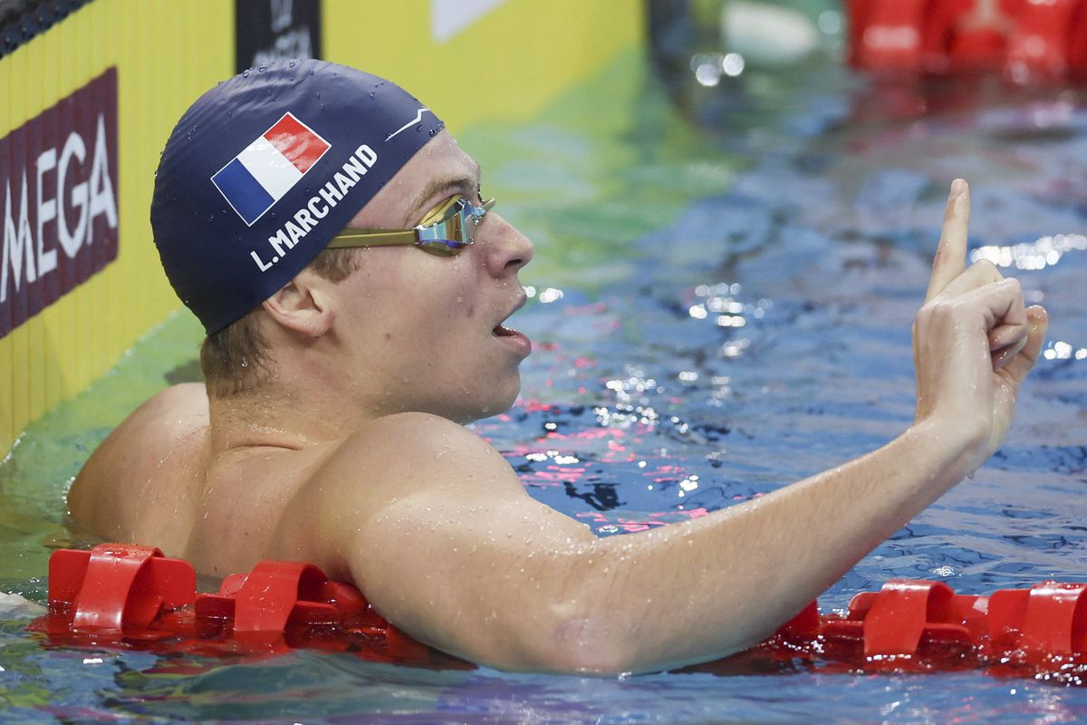Leon Marchand a câștigat Cupa Mondială în bazin scurt + Cursa incredibilă la 200 m liber, unde l-a depășit pe Pan Zhanle