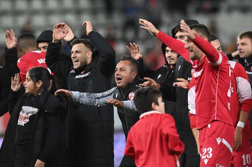 Bucuria dinamoviștilor după 1-0 cu UTA