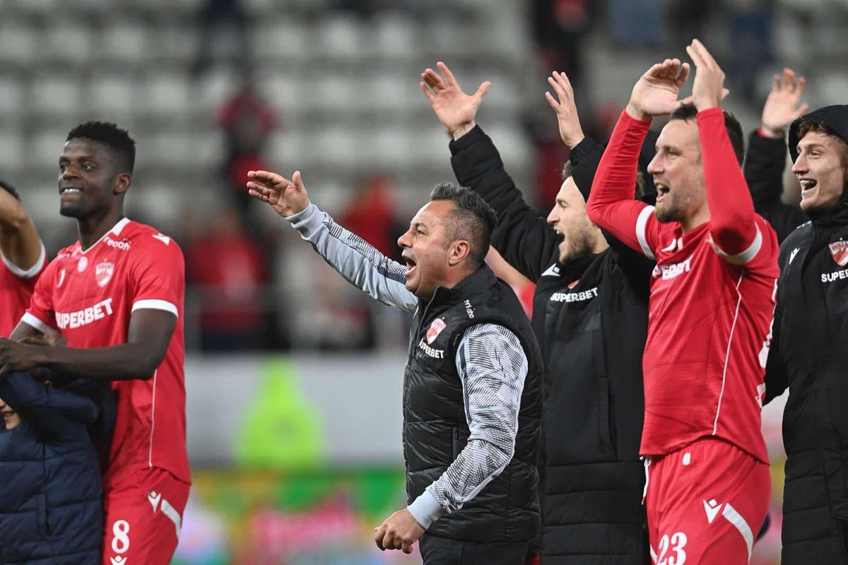 Florentin Petre la finalul meciului Dinamo - UTA / FOTO: GSP.ro