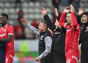 Florentin Petre și jucătorii lui Dinamo, derapaj după meciul cu UTA » Nu s-a văzut la TV