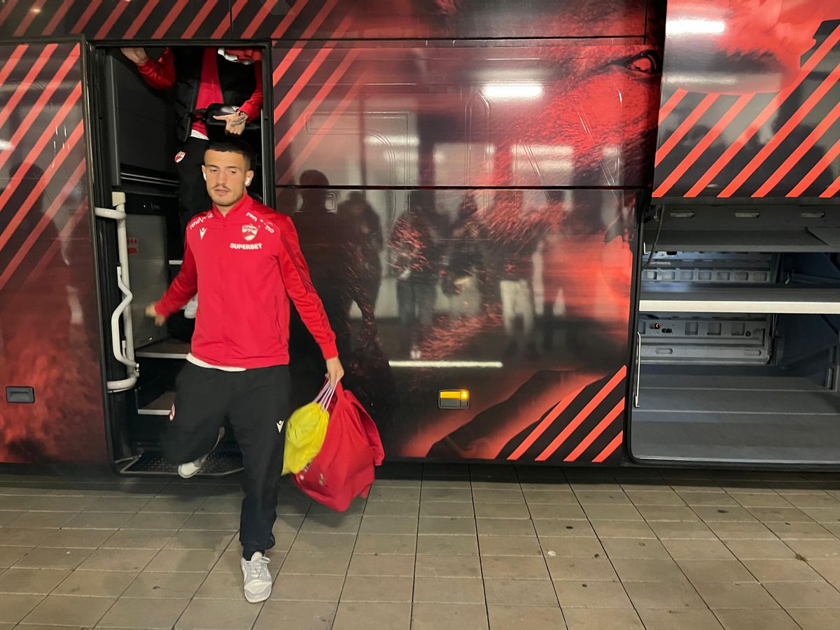 Dinamo - UTA 1-0 » Politic, câine de rasă! Golul de generic al lui Dennis aduce victoria unui Dinamo modest în repriza a doua! „Câinii” sunt acum pe 2