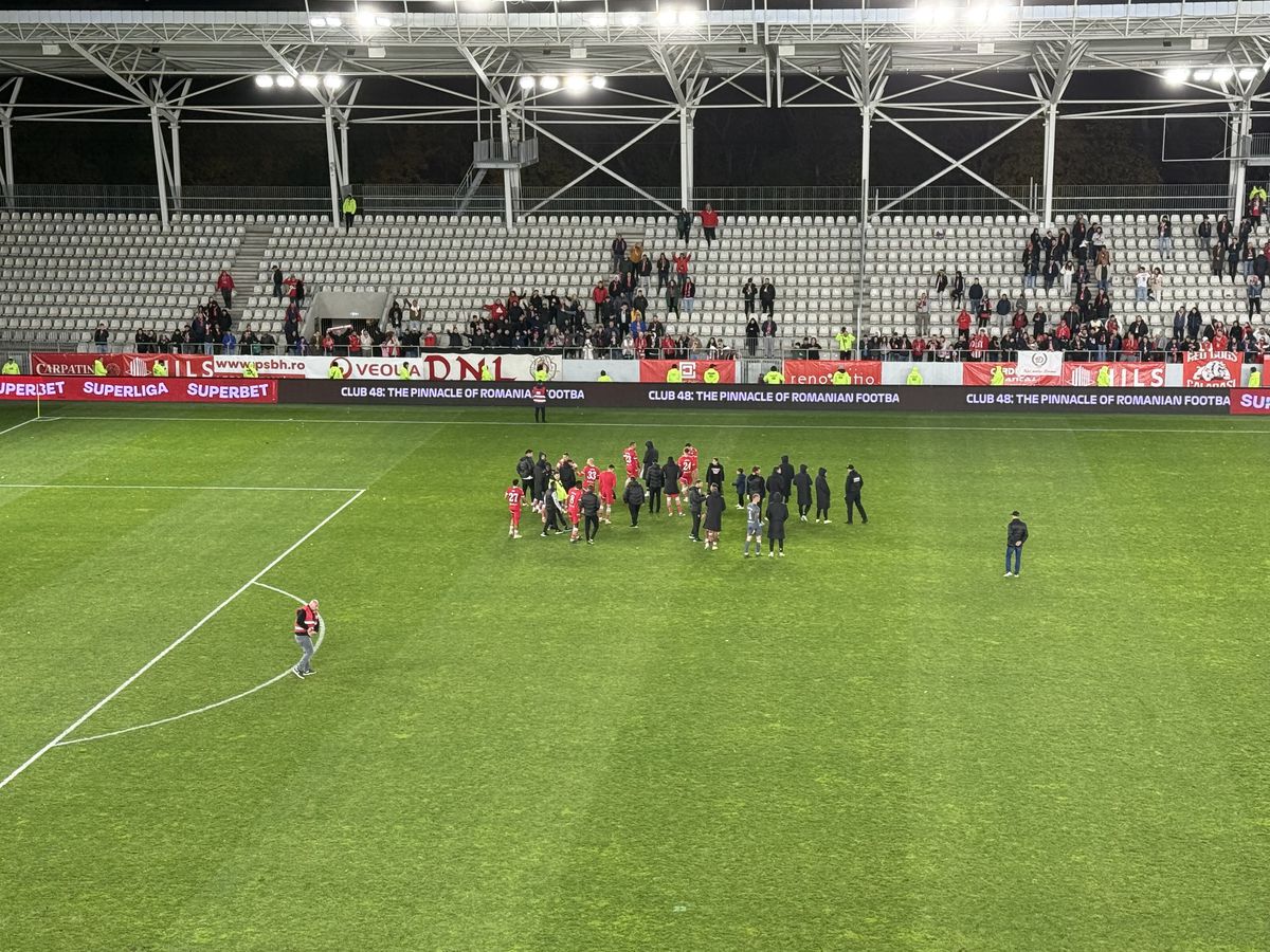 Florentin Petre la finalul meciului Dinamo - UTA / FOTO: GSP.ro