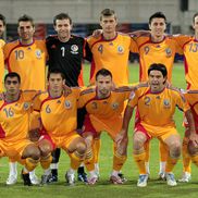 Echipa nationala (2007). Foto: Imago Images / pe randul de sus: Chivu, Mutu, Lobont, Tamas, Marica, Dorel Stoica. pe randul de jos: Nicolita, Codrea, Rat, Contra, L. Roșu