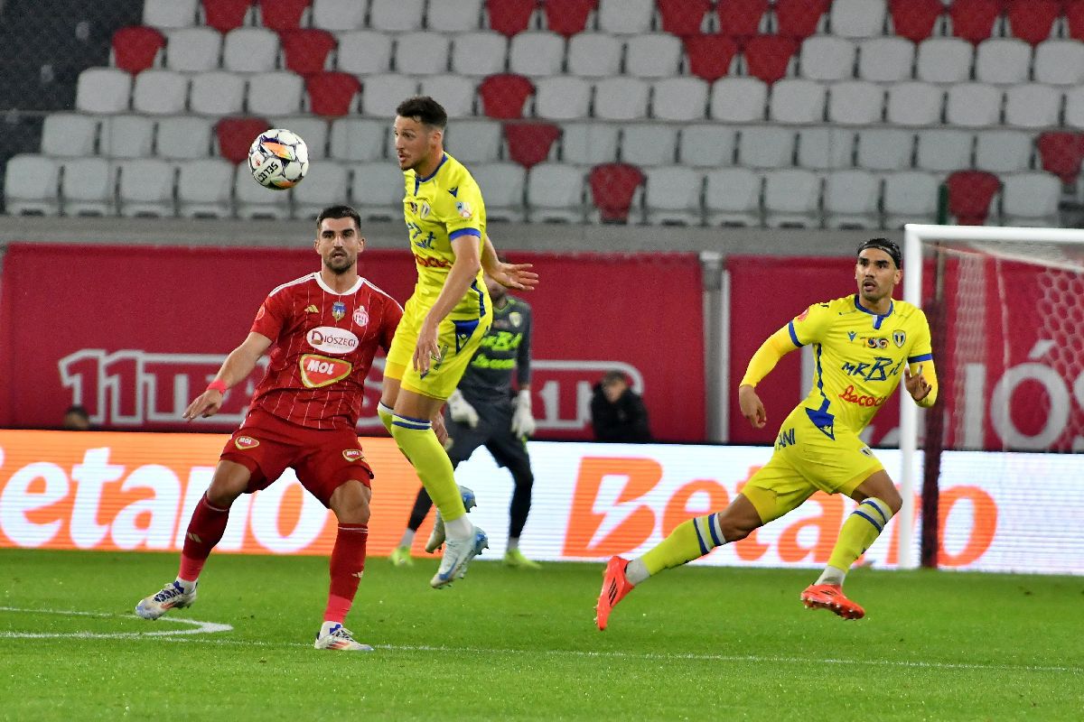 Sepsi - Petrolul, duel cu nervi în inima Covasnei » Meciul de la Sfântu Gheorghe, în imagini