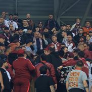 Scandal în galeria la Rapidului în timpul meciului cu Universitatea Craiova // FOTO: Ionuț Iordache (GSP)