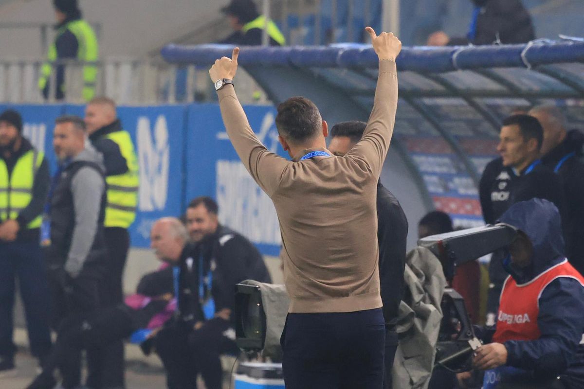 Gesturile lui Mirel Rădoi din Universitatea Craiova - Rapid