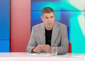 Reacția lui Cornel Frăsineanu după Universitatea Craiova - Rapid 2-2: „Rădoi a făcut schimbările prea târziu. În repriza a doua au căzut fizic”