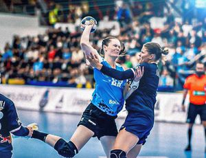 S-a scandat „Demisia!” în sala Dinamo, după CSM București - Odense » A fost 16-16 la pauză, incredibil ce a urmat!