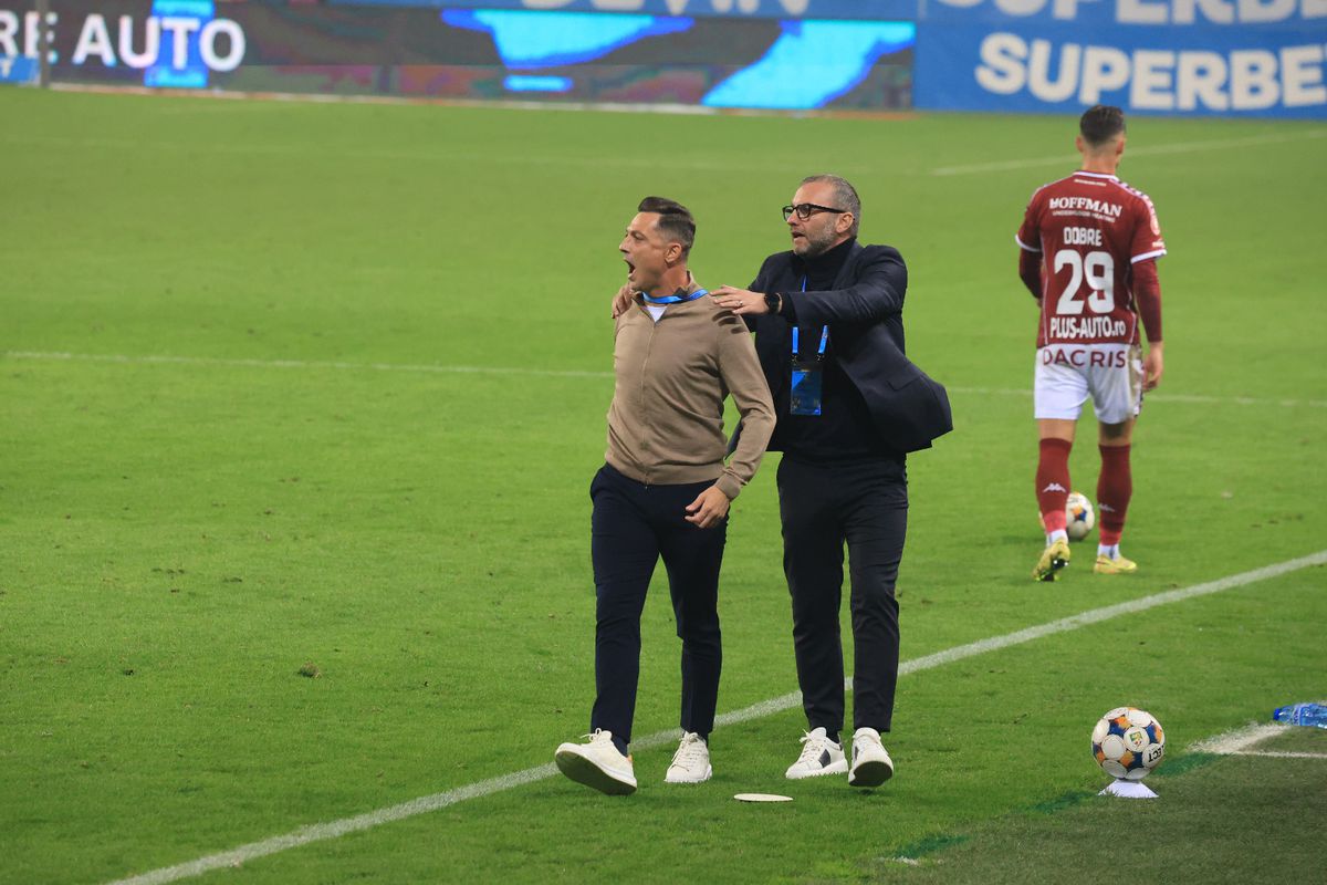 Mirel Rădoi, gest FĂRĂ precedent în Craiova - Rapid » Antrenorul a plecat „glonț” la vestiare înainte de finalul partidei!