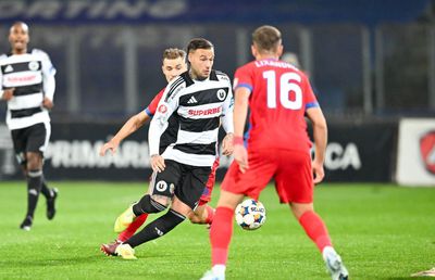 Clujenii acuză arbitrajul după eliminarea lui Murgia din eșecul cu FCSB: „Trebuia să simtă tenta”