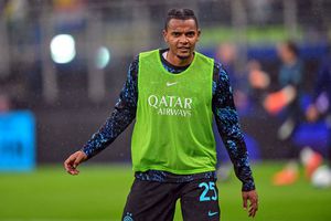 „De ce m-a schimbat Chivu cu Bisseck?” » A comentat după meci decizia tactică a românului la Verona