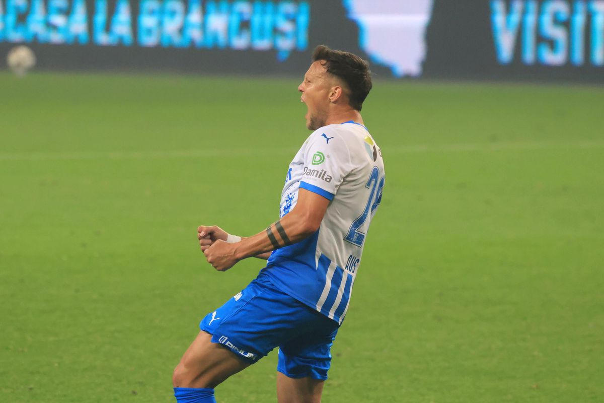 A spart gheața în Craiova – Rapid! Scăpat de marcaj, a reușit primul lui gol în Superliga