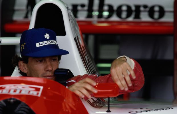 Un monopost emblematic al lui Senna, scos la licitație! Suma este amețitoare