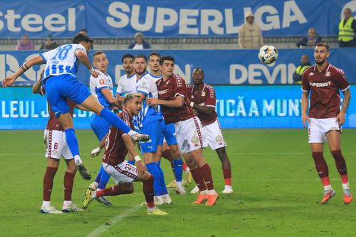 Golul lui Adrian Rus din Universitatea Craiova - Rapid. FOTO: Ionuț Iordache (GSP.ro)