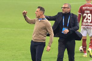 Mirel Rădoi, înjurat copios în Bănie! Ce semne a arătat antrenorul Craiovei + criză de nervi pe margine