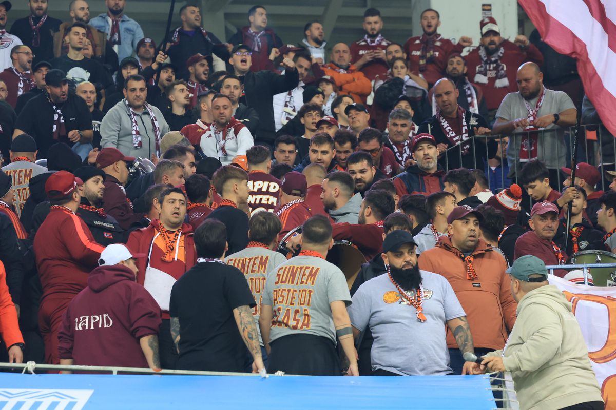 Nu s-a văzut la TV: scandal în peluza Rapidului la Craiova, jandarmii n-au mai stat pe gânduri