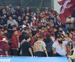 Scandal în galeria la Rapidului în timpul meciului cu Universitatea Craiova // FOTO: Ionuț Iordache (GSP)